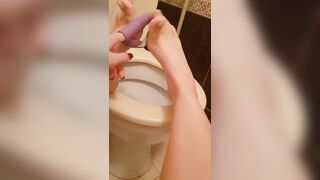 Feet in Toilet Masturbate - EraBenjami