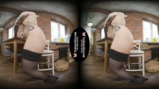 Solo Blonde Darling, Eva Kortez is Masturbating, in VR