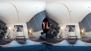 VRLatina - Spanish Babe Lya Missy Fucks in the Studio - VR