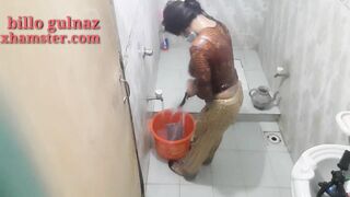 pakistani girl taking bath