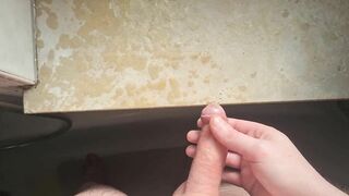 Teen Piss in Shower