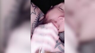 Tatted twink sucks bbc