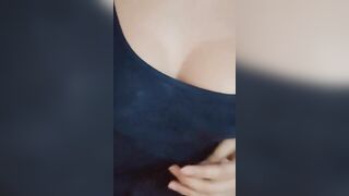 Teen Showing Her Sexy Tits