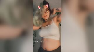 Dancing Tiddy Drop & Huge Bong Rips