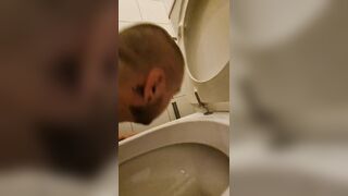 Pissing with a bit of licking afterwards