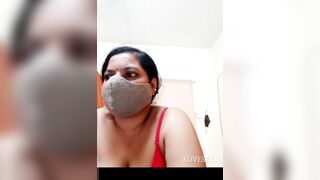 Marathi Divya aunty show his big ass and nude dance on the camera