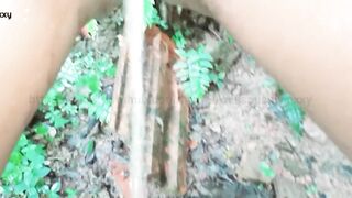 Sri Lankan girl outdoor hard pissing චූ පාර හුත්ත පලන්