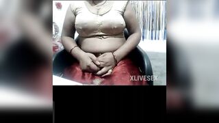 Desi Indian aunty ki mast figure