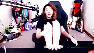 Streamer Long Nails and Sole Show