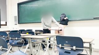 KOREAN STUDENT GOT DISCIPLINED IN COLLEGE!