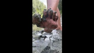 Domina Evgenia - golden rain, dirty feet (POV)