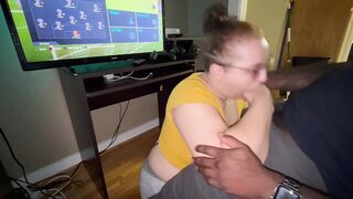 Watch her take my soul playing fifa ????