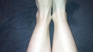 Amateur footjob #75 I used my wifes hairy legs for a quick feet fuck