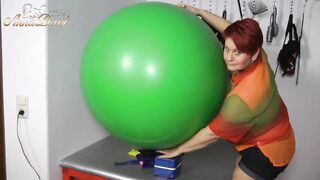 Mega balloon blow up