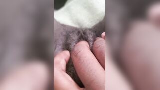 Rubbing my pussy till I cum