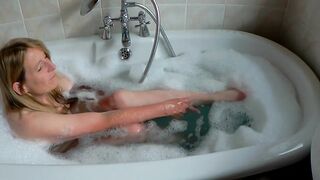 A  Simple Soak in the Bath for Beenie B with a little tease along the way