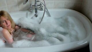 A  Simple Soak in the Bath for Beenie B with a little tease along the way