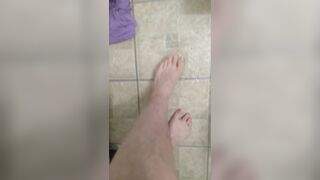 Dirty Talking Camgirl Slut TRIES to Pee into Toliet Standing Up & FAILS! Pissy Mess Bathroom Floor!!