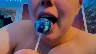 Trippy lollipop licking