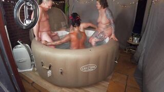 Hot tub Fun with 3 MIlfs and a DILF