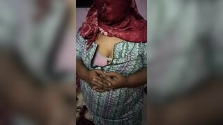 Chennai aunty nurse showing boobs