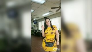 Tik Tok Female: Cute Thick Ass Puerto Rican Mommy!