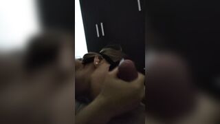 My best friend gives me the best blowjob, I fill her mouth with cum