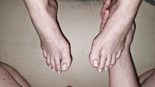 Cumshot on naked france toenails feet