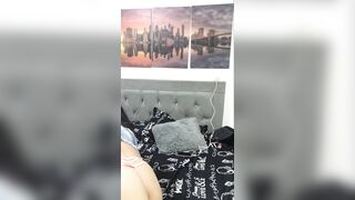 Horny lesbian wants to masturbate for her fans