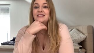 My very first video. I introduce myself!!! 18yo German Teen