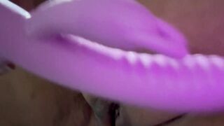 Elizabeth Cuatrellio fucks herself with a vibrator