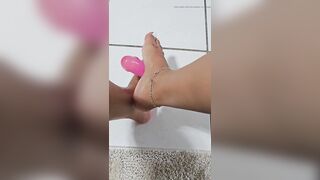 Fetish Oiled Footjob Dildo Masturation by Amateur Jasmine SweetArabic ( Arabic en Darija)