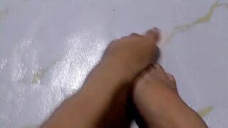 Hot Nasty long feet toes rubbing and jerking