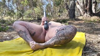 BBW plays with herself outdoors and squirts everywhere