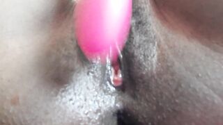 SMACKING HAIRY PUSSY TO WET EXPLOSIVE ORGASMS????