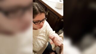 Sneaky blowjob in grandma's bathroom during Thanksgiving