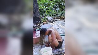 Desi Sexy Bhabhi Summer Season Bathing Nude Video